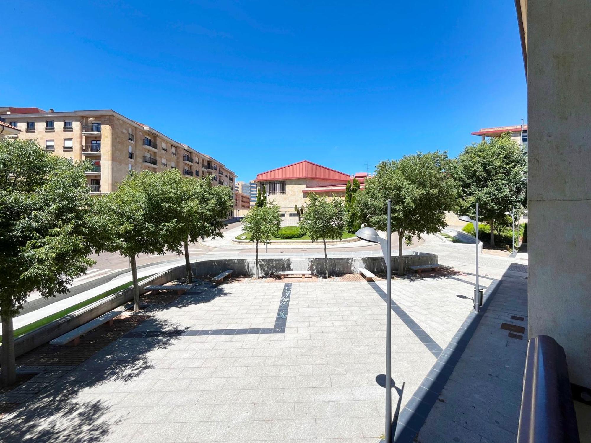 Vut Plaza Fontana *